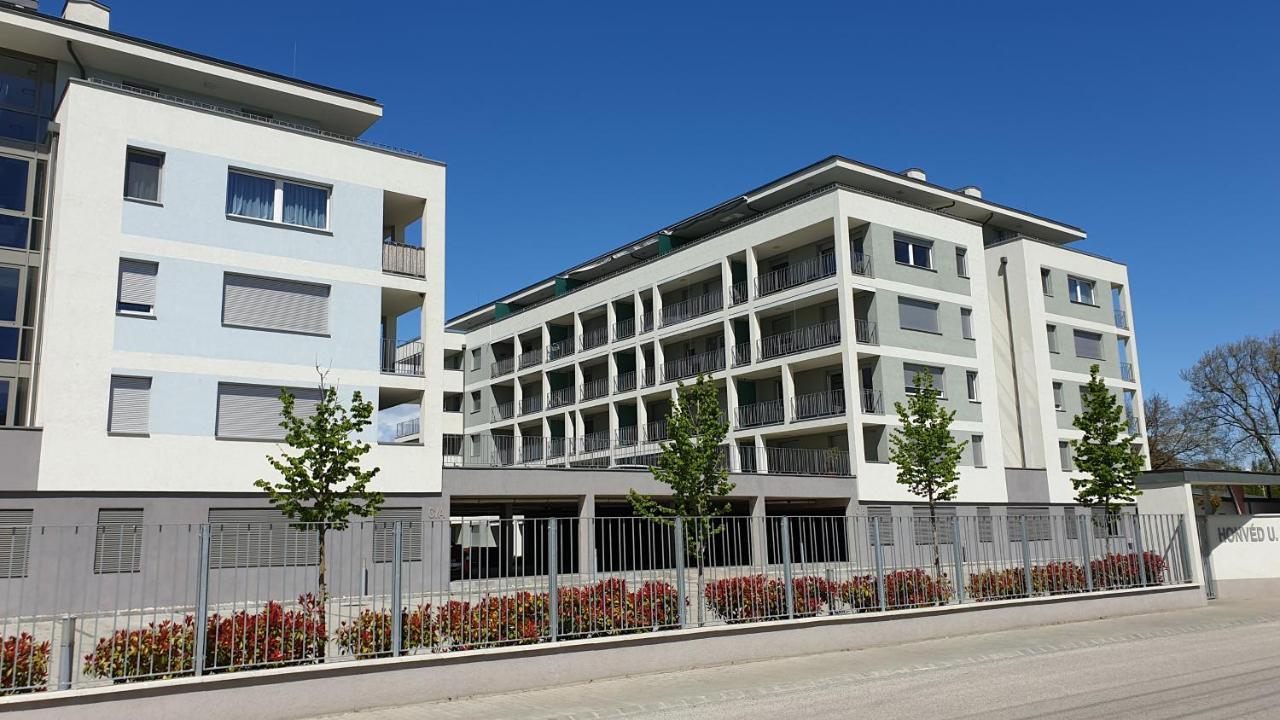 Lelle Resort B21 Balatonlelle Exterior foto