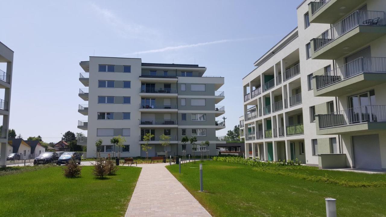 Lelle Resort B21 Balatonlelle Exterior foto